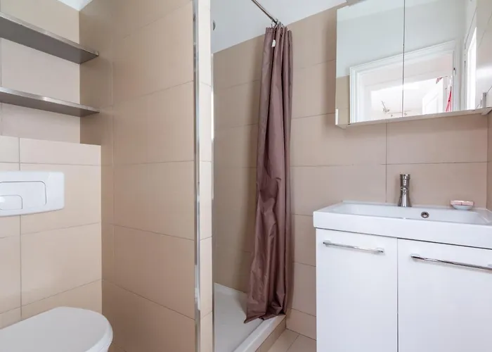 Nid D'amour - A 900m De La Tour Eiffel